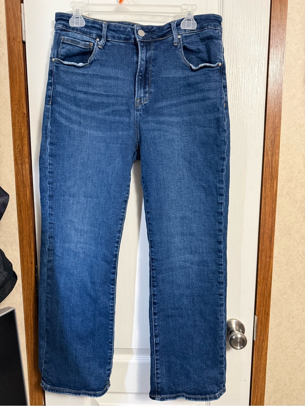 Risen Straight Leg Jeans